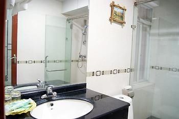 Yueding Fashion Hotel 柳州 外观 照片